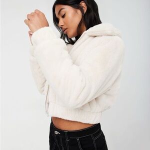 NEW GARAGE FAUX FUR JACKET